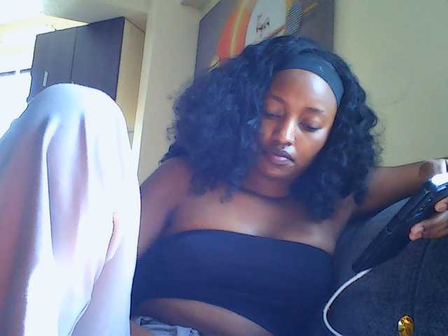 Politegirl live cam on BongaCams