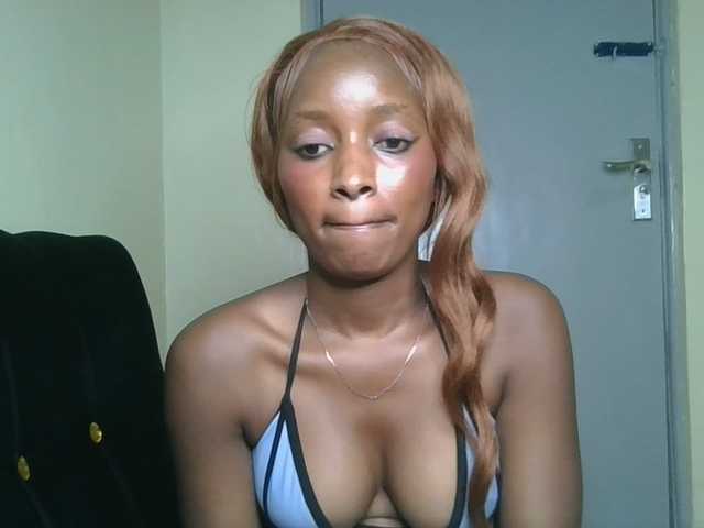 Politegirl live cam on BongaCams
