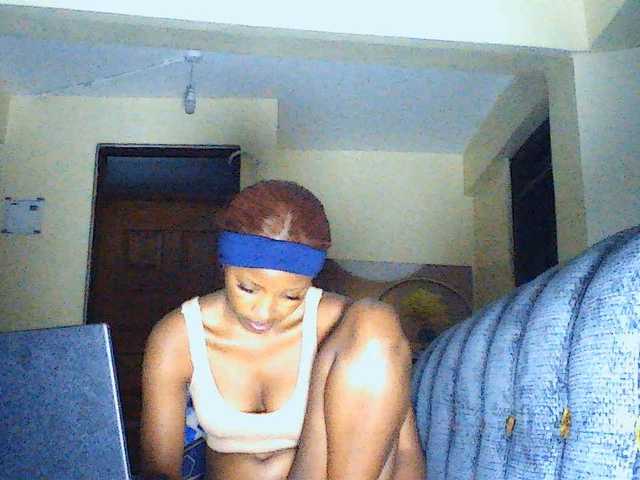 Politegirl live cam on BongaCams