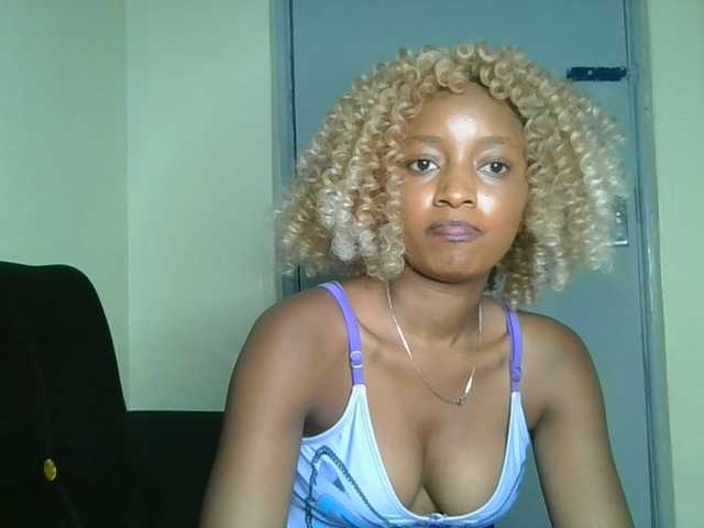 Politegirl live cam on BongaCams