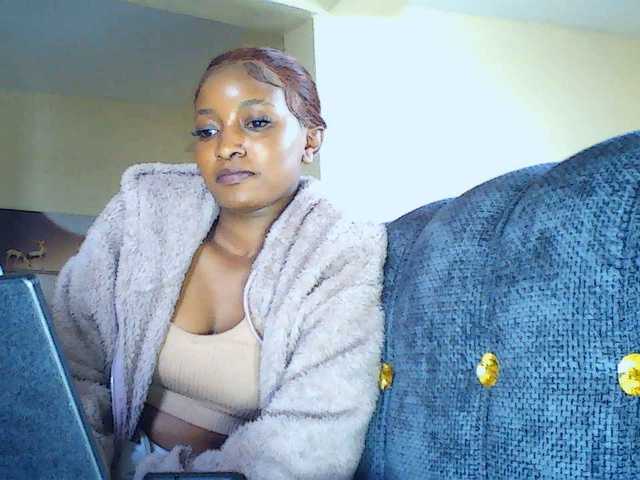 Politegirl live cam on BongaCams