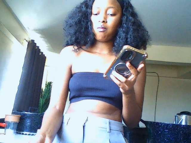 Politegirl live cam on BongaCams