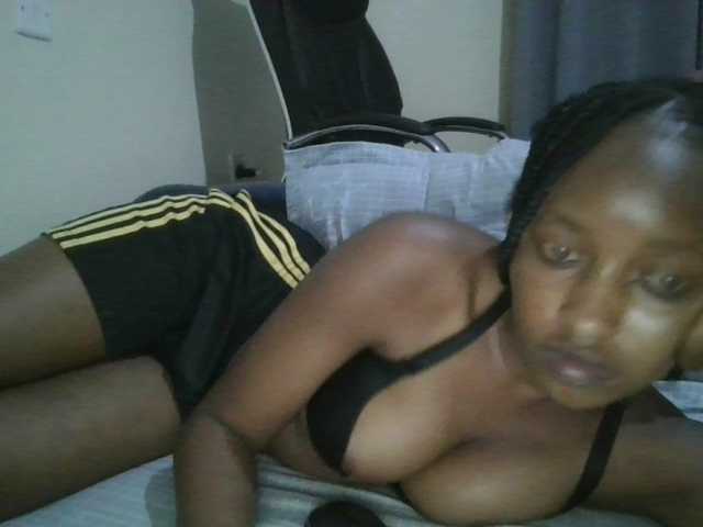 Politegirl live cam on BongaCams