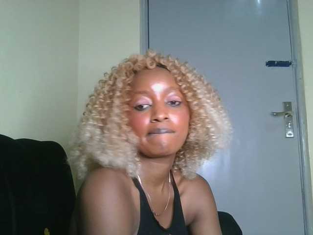 Politegirl live cam on BongaCams