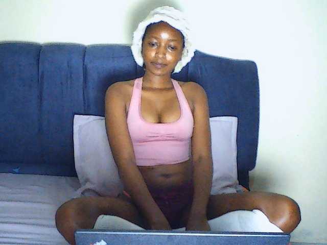 Politegirl live cam on BongaCams