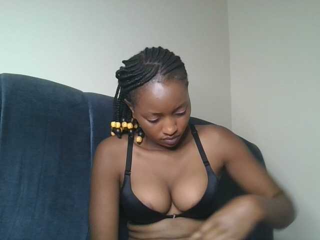 Politegirl live cam on BongaCams