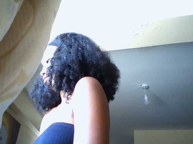 Politegirl live cam on BongaCams