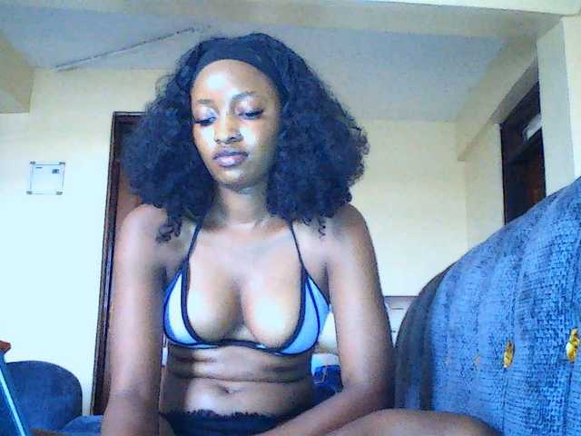 Politegirl live cam on BongaCams