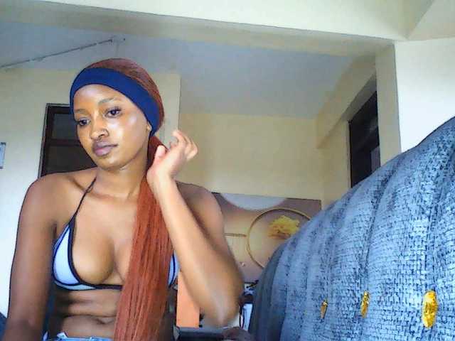 Politegirl live cam on BongaCams