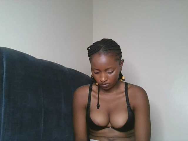 Politegirl live cam on BongaCams