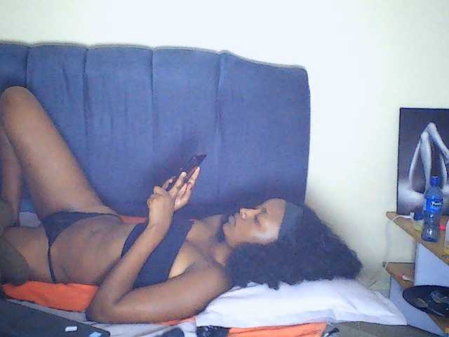 Politegirl live cam on BongaCams