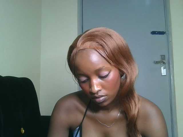 Politegirl live cam on BongaCams