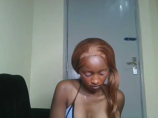 Politegirl live cam on BongaCams
