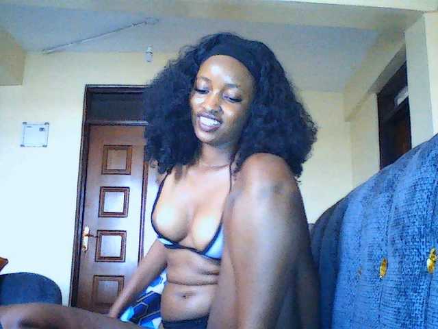 Politegirl live cam on BongaCams
