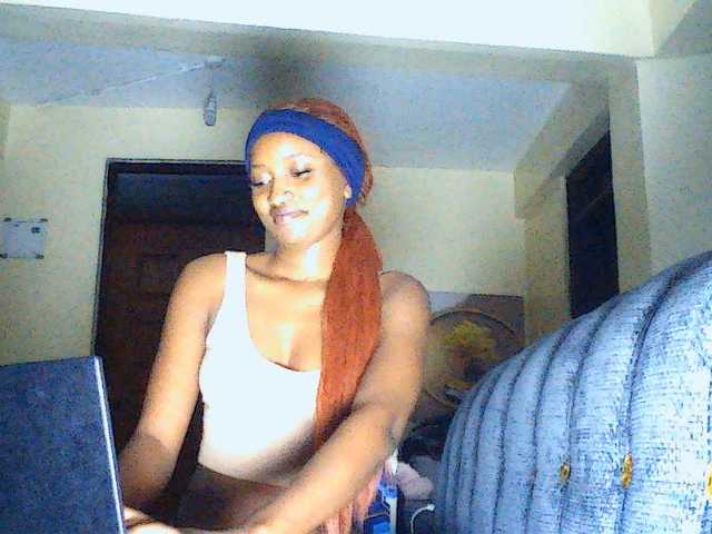 Politegirl live cam on BongaCams
