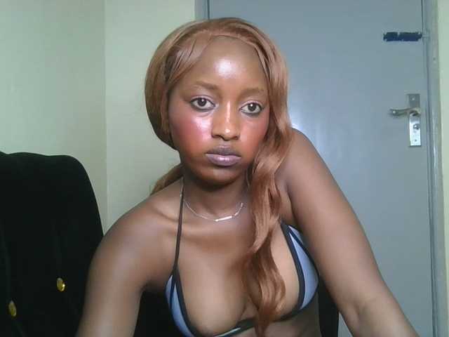 Politegirl live cam on BongaCams