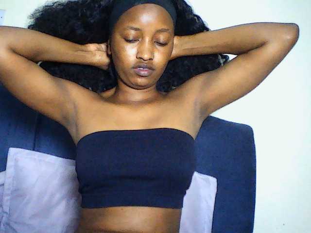 Politegirl live cam on BongaCams