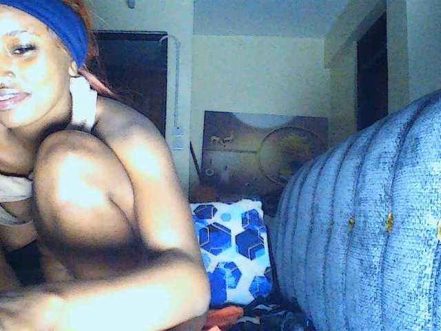 Politegirl live cam on BongaCams