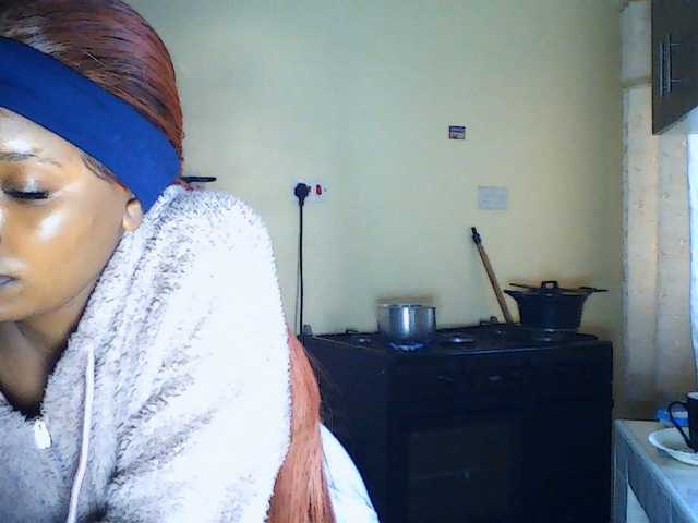 Politegirl live cam on BongaCams