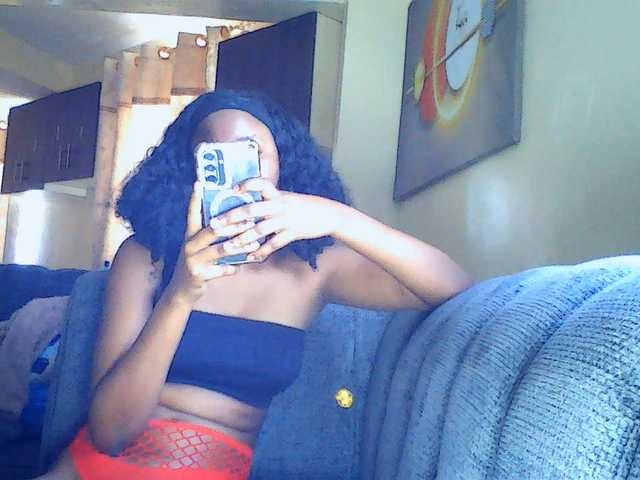 Politegirl live cam on BongaCams