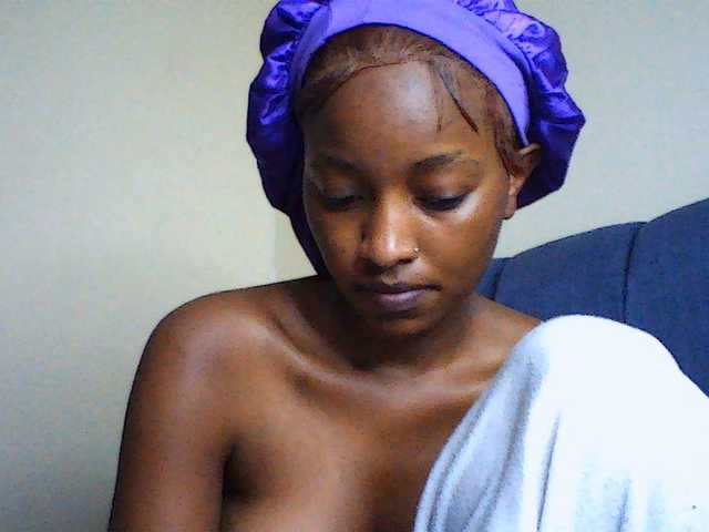 Politegirl live cam on BongaCams