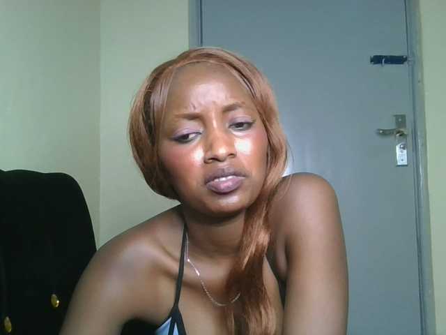 Politegirl live cam on BongaCams