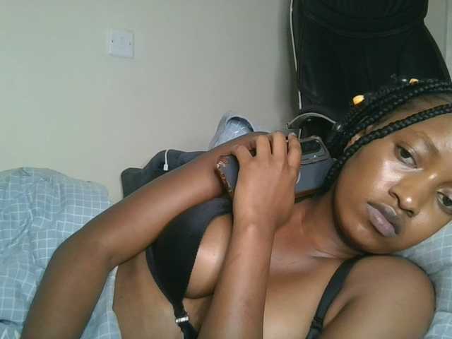 Politegirl live cam on BongaCams