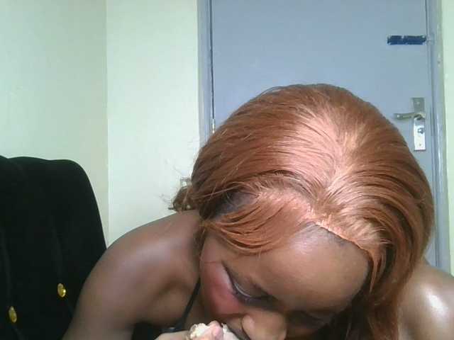 Politegirl live cam on BongaCams