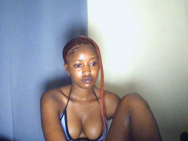 Politegirl live cam on BongaCams
