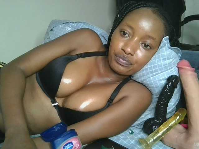 Politegirl live cam on BongaCams