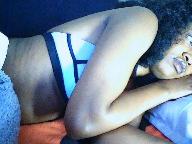 Politegirl live cam on BongaCams