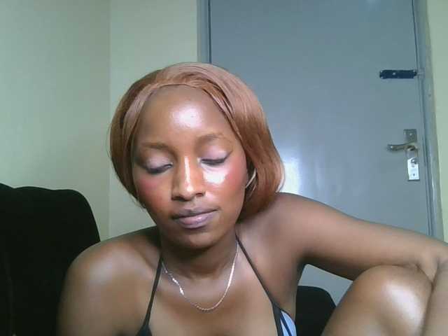 Politegirl live cam on BongaCams