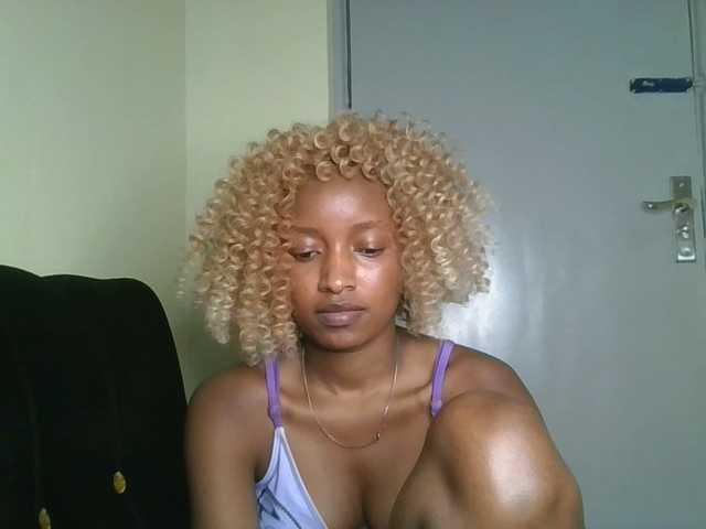 Politegirl live cam on BongaCams