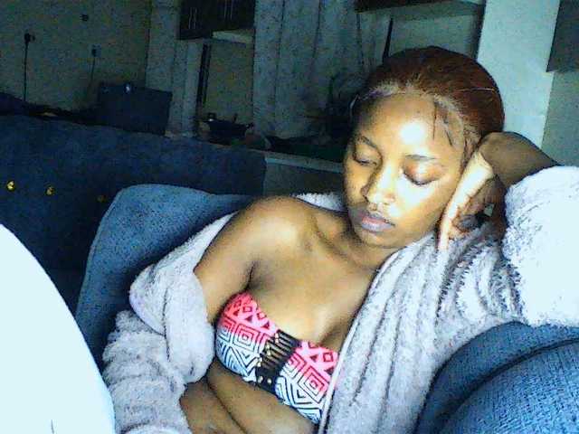 Politegirl live cam on BongaCams