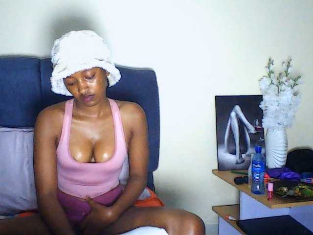 Politegirl live cam on BongaCams