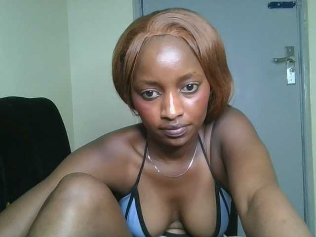 Politegirl live cam on BongaCams