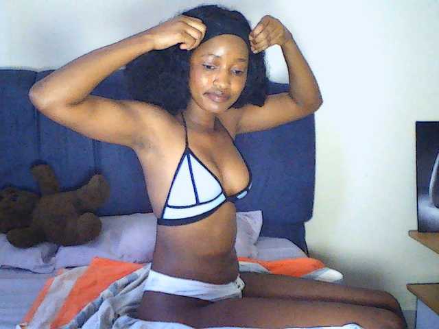 Politegirl live cam on BongaCams