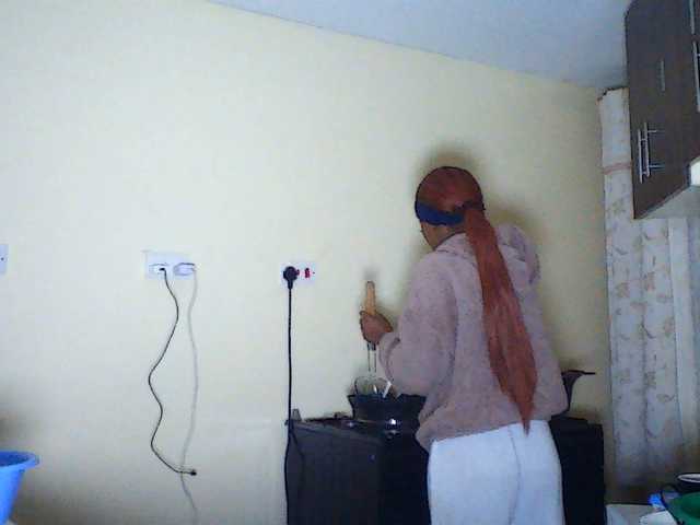 Politegirl live cam on BongaCams