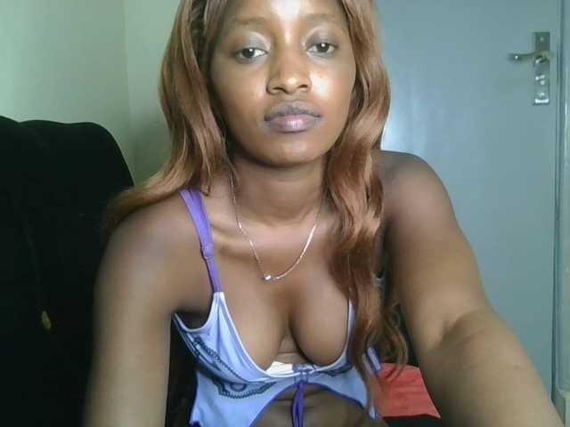 Politegirl live cam on BongaCams