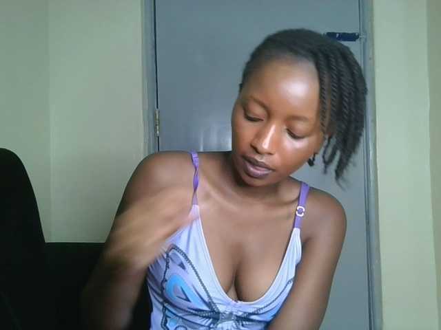 Politegirl live cam on BongaCams