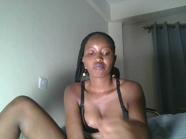 Politegirl live cam on BongaCams