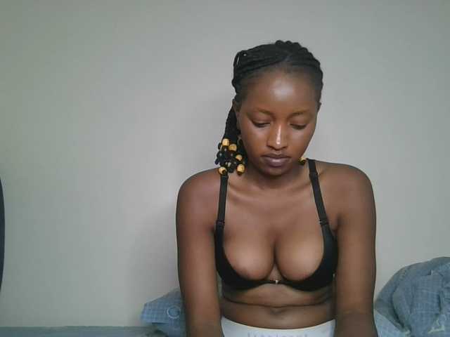 Politegirl live cam on BongaCams