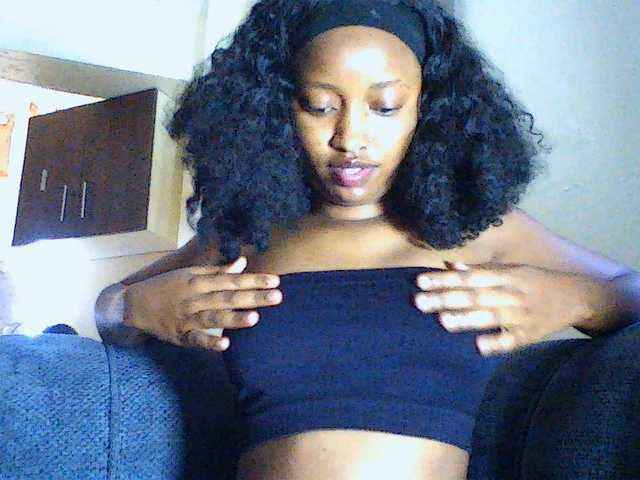 Politegirl live cam on BongaCams