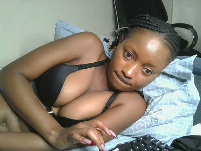 Politegirl live cam on BongaCams
