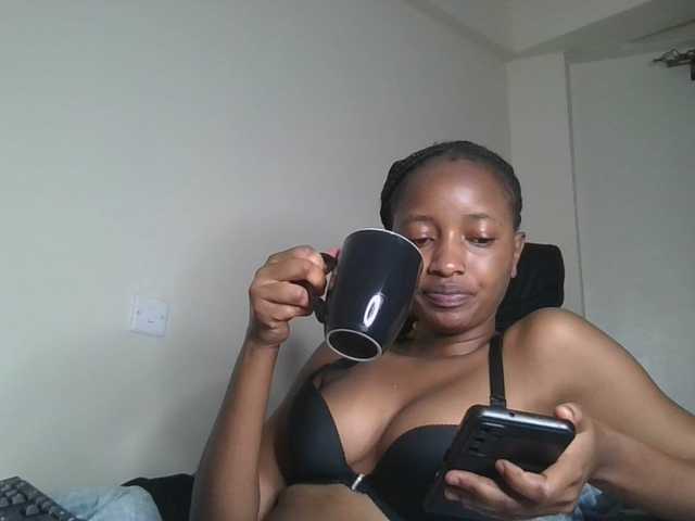 Politegirl live cam on BongaCams
