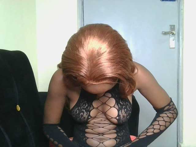 Politegirl live cam on BongaCams