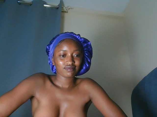 Politegirl live cam on BongaCams