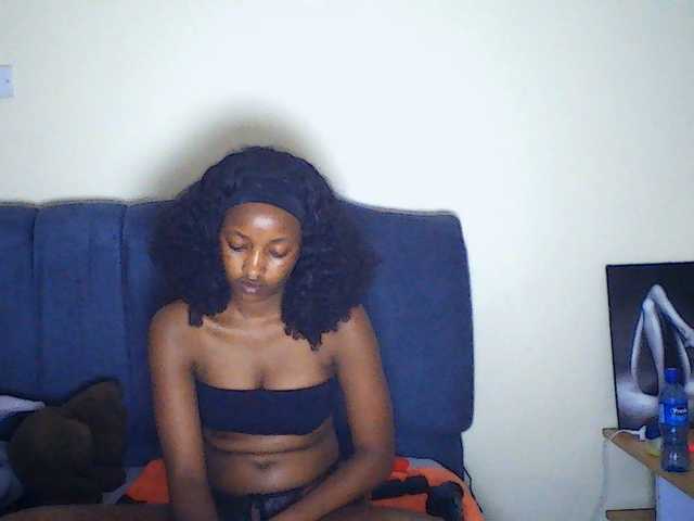 Politegirl live cam on BongaCams