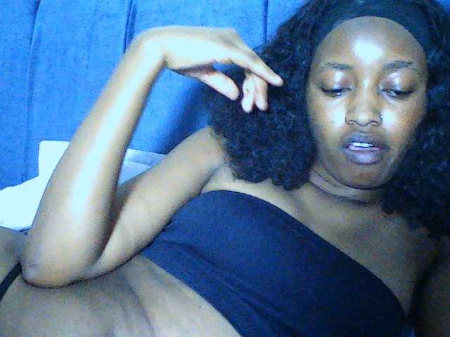 Politegirl live cam on BongaCams