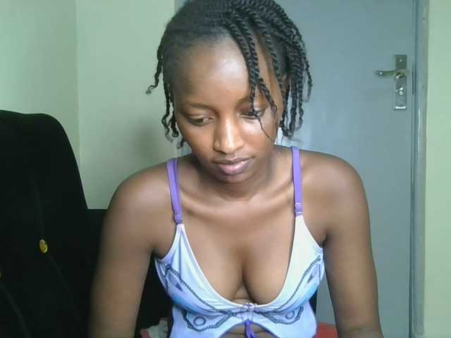 Politegirl live cam on BongaCams